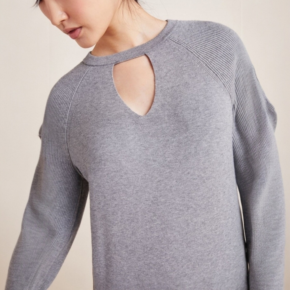 Anthropologie Grey Mary Knit Pullover Sweater, M, Crew Neck W/ V-Cutout - Picture 3 of 11